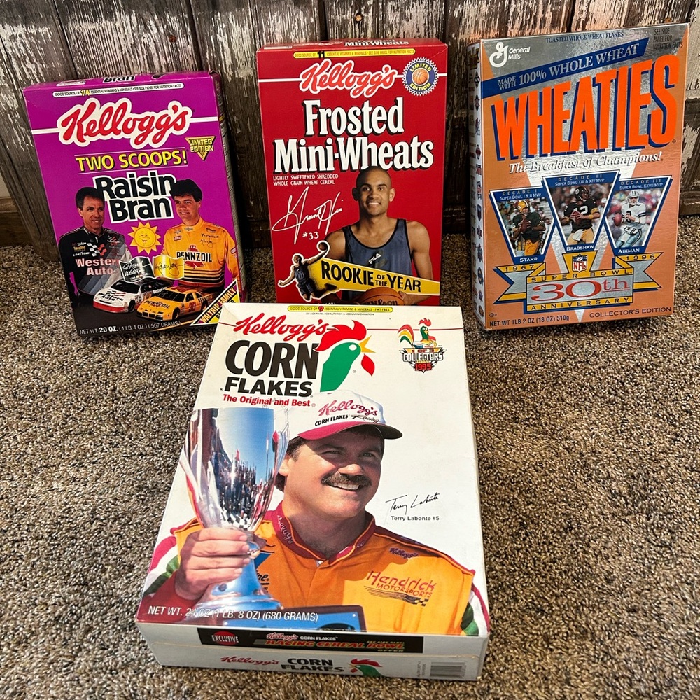 Collectors never opened Kelloggs & wheaties sports edition cereal bundle